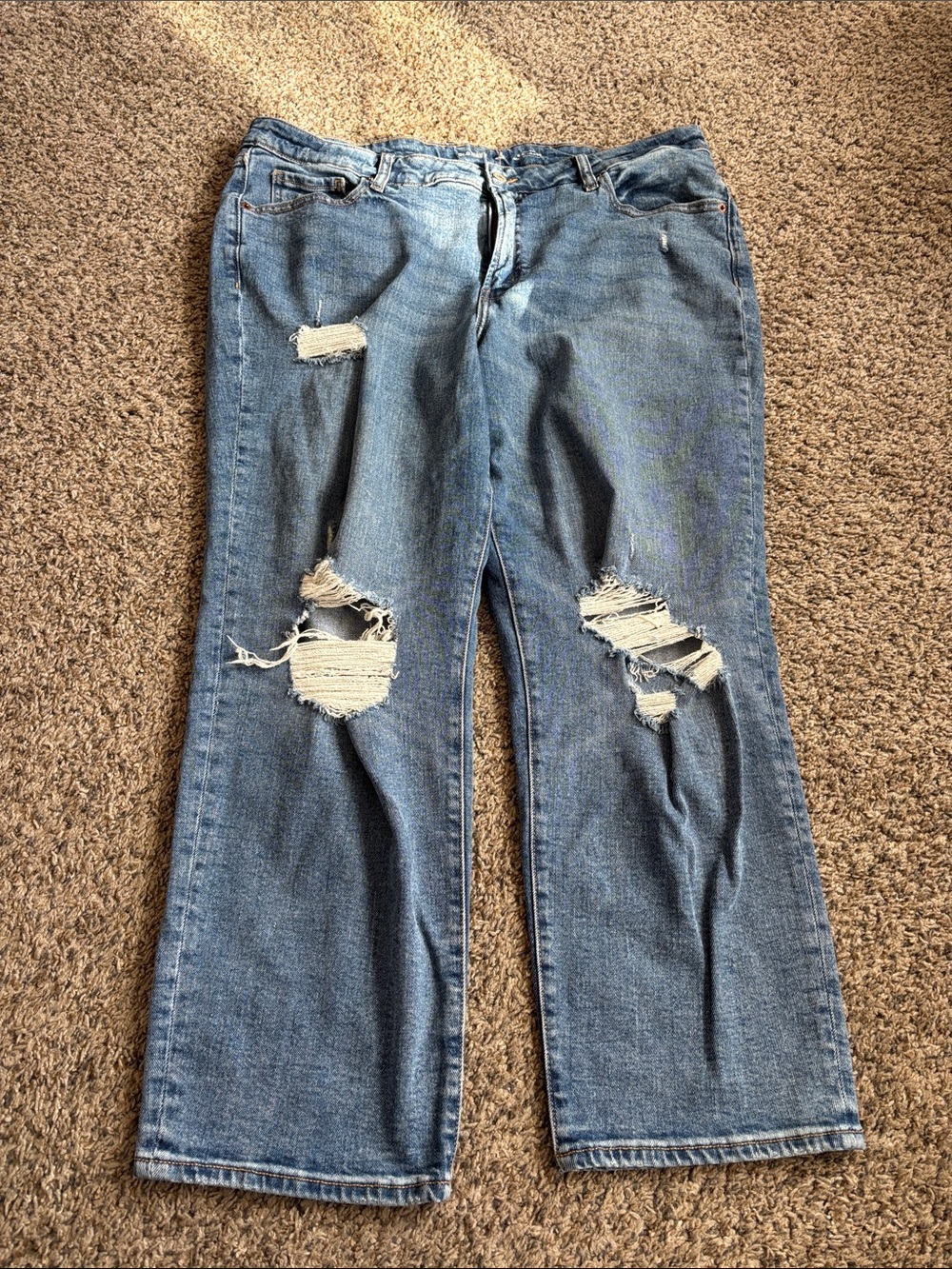 Old Navy Women's Straight Leg Ripped Jeans - Blue